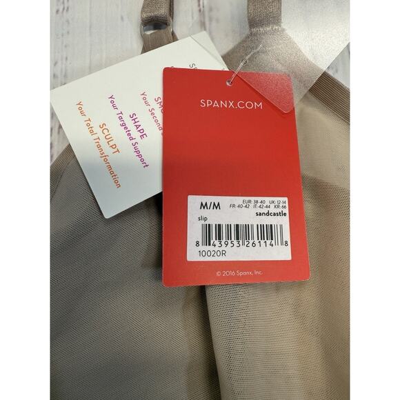 Spanx Red Hot Shapewear Slip Women's Size M Sandcastle Nude Tan NWT - Picture 3 of 8